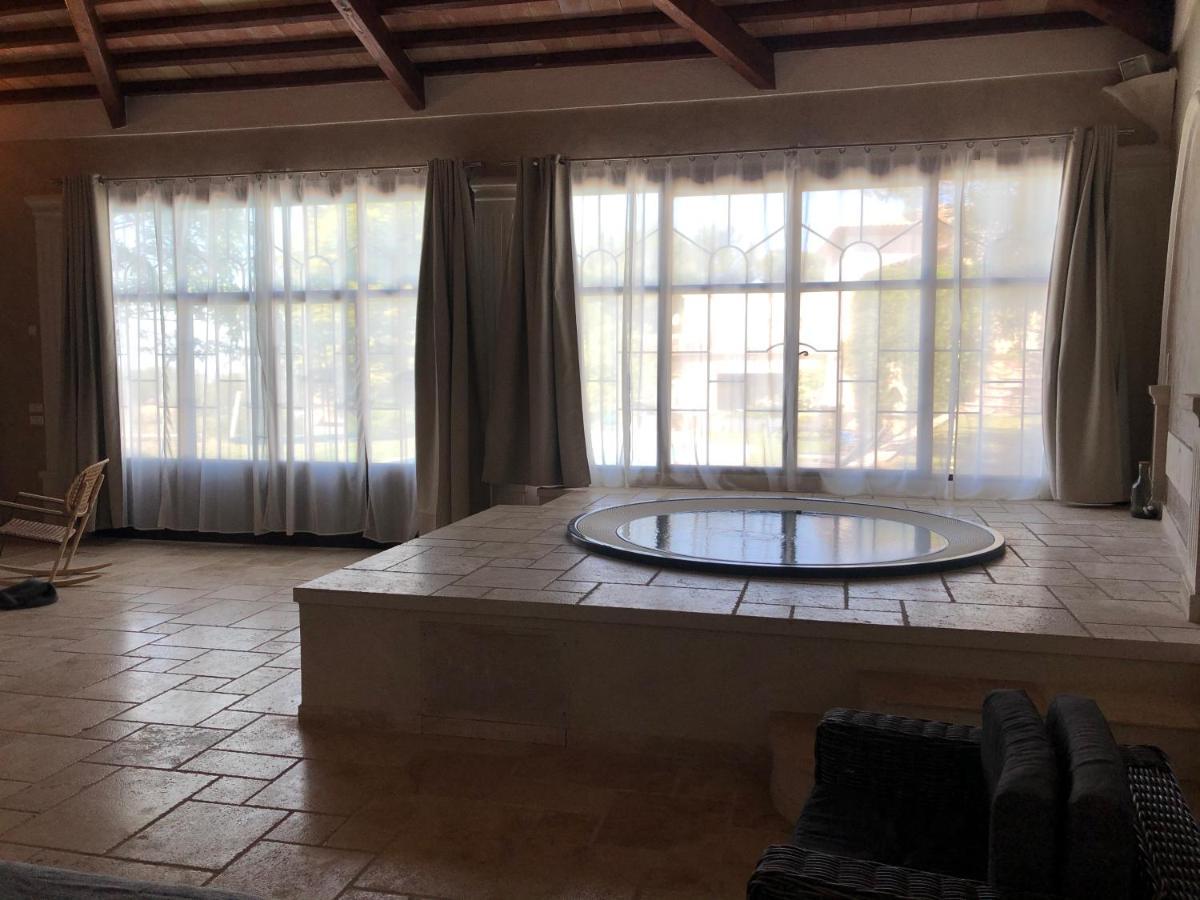 Le Pool House - Private Jacuzzi - Mas Des Sous Bois 호텔 Ventabren 외부 사진