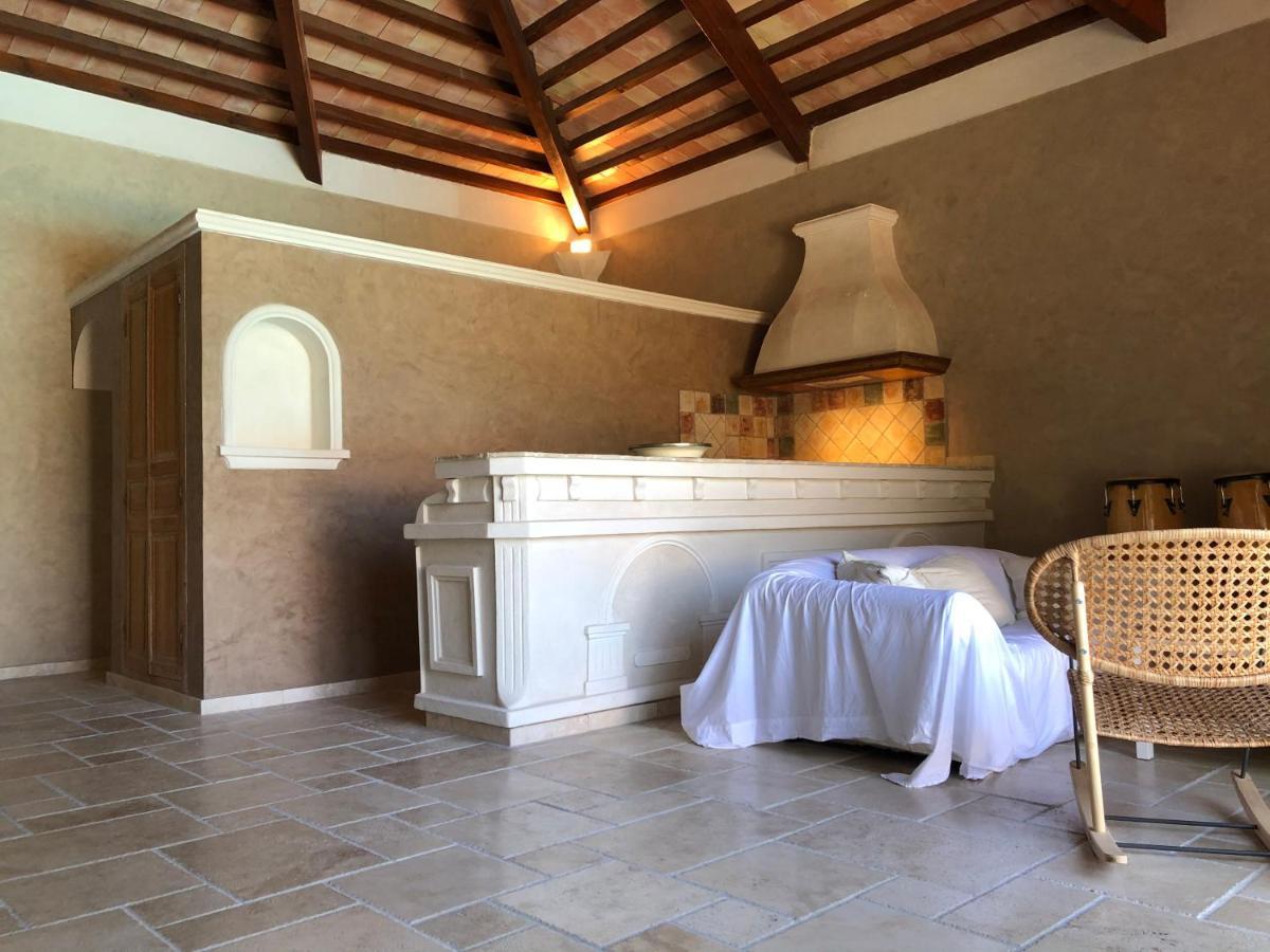 Le Pool House - Private Jacuzzi - Mas Des Sous Bois 호텔 Ventabren 외부 사진